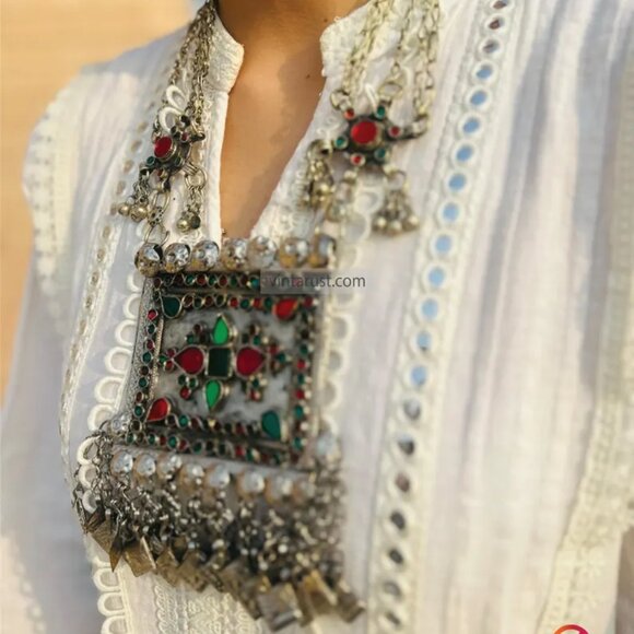 Ethnic Afghan Tribal Necklace, Handcrafted Afghan Necklace with Red and Green - Picture 4 of 11